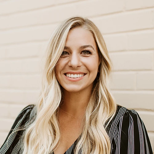 Katie Turner Headshot